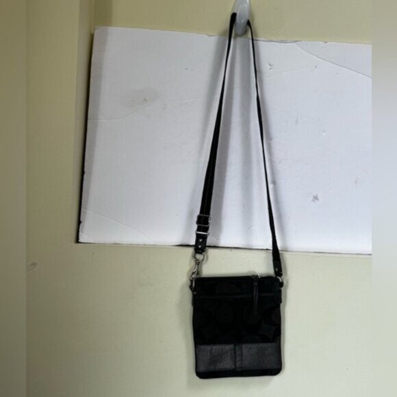 Coach Signature CC Crossbody Shoulder Bag Pocket Metallic Canvas Zip Minimalist - Picture 3 of 16